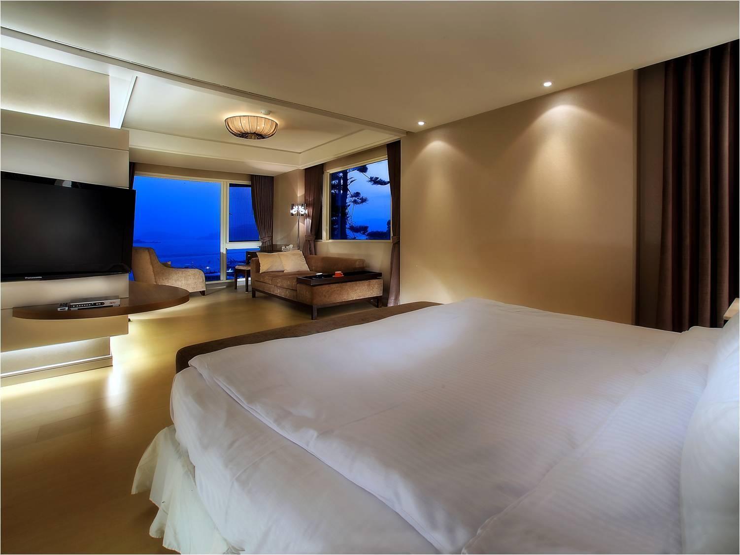 Spa Home Sun Moon Lake Luxury Lakeside Hotel Юйчи Экстерьер фото