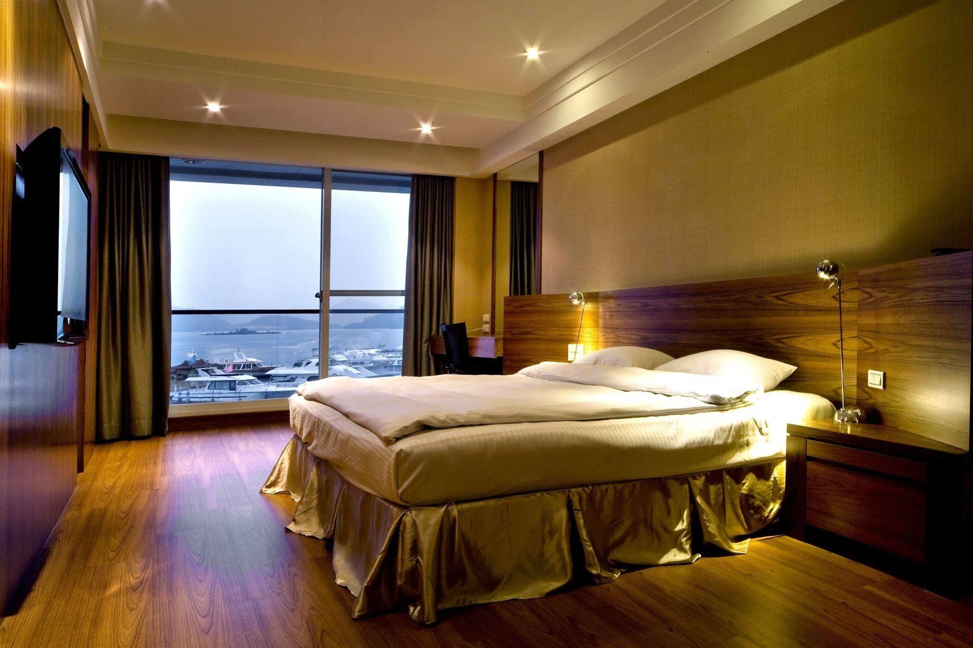 Spa Home Sun Moon Lake Luxury Lakeside Hotel Юйчи Экстерьер фото