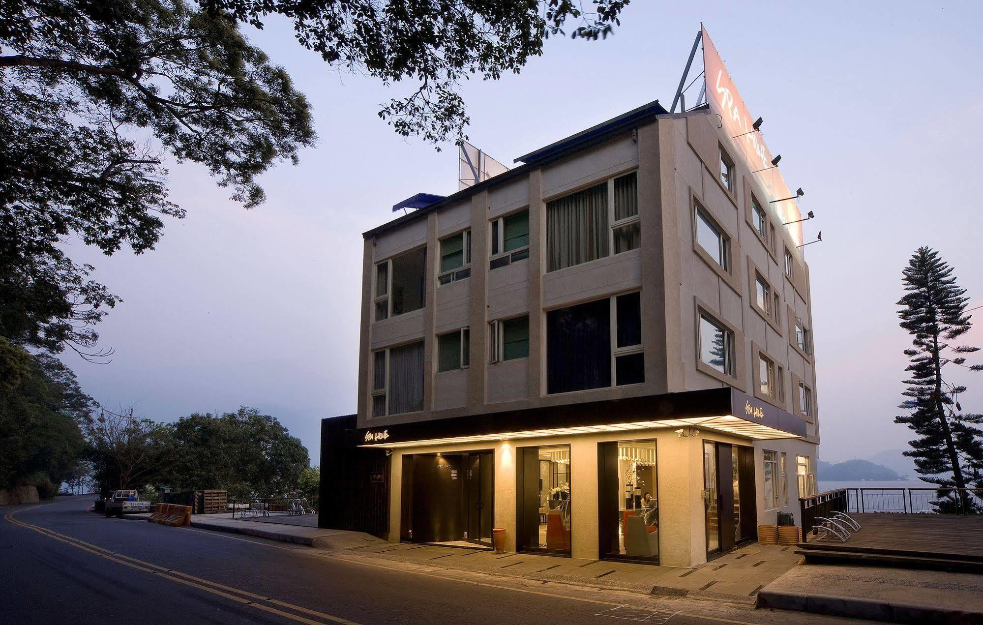 Spa Home Sun Moon Lake Luxury Lakeside Hotel Юйчи Экстерьер фото